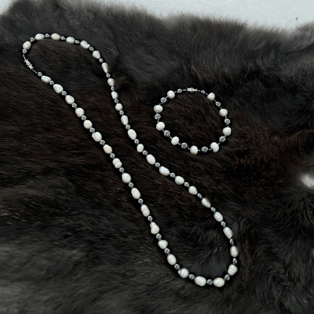 Vintage Gray and White faux Pearl necklace and matching bracelet